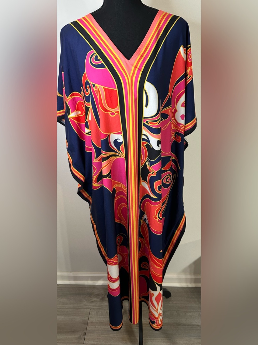 Navy and Pink Retro Print V-Neck Maxi Kaftan - OS